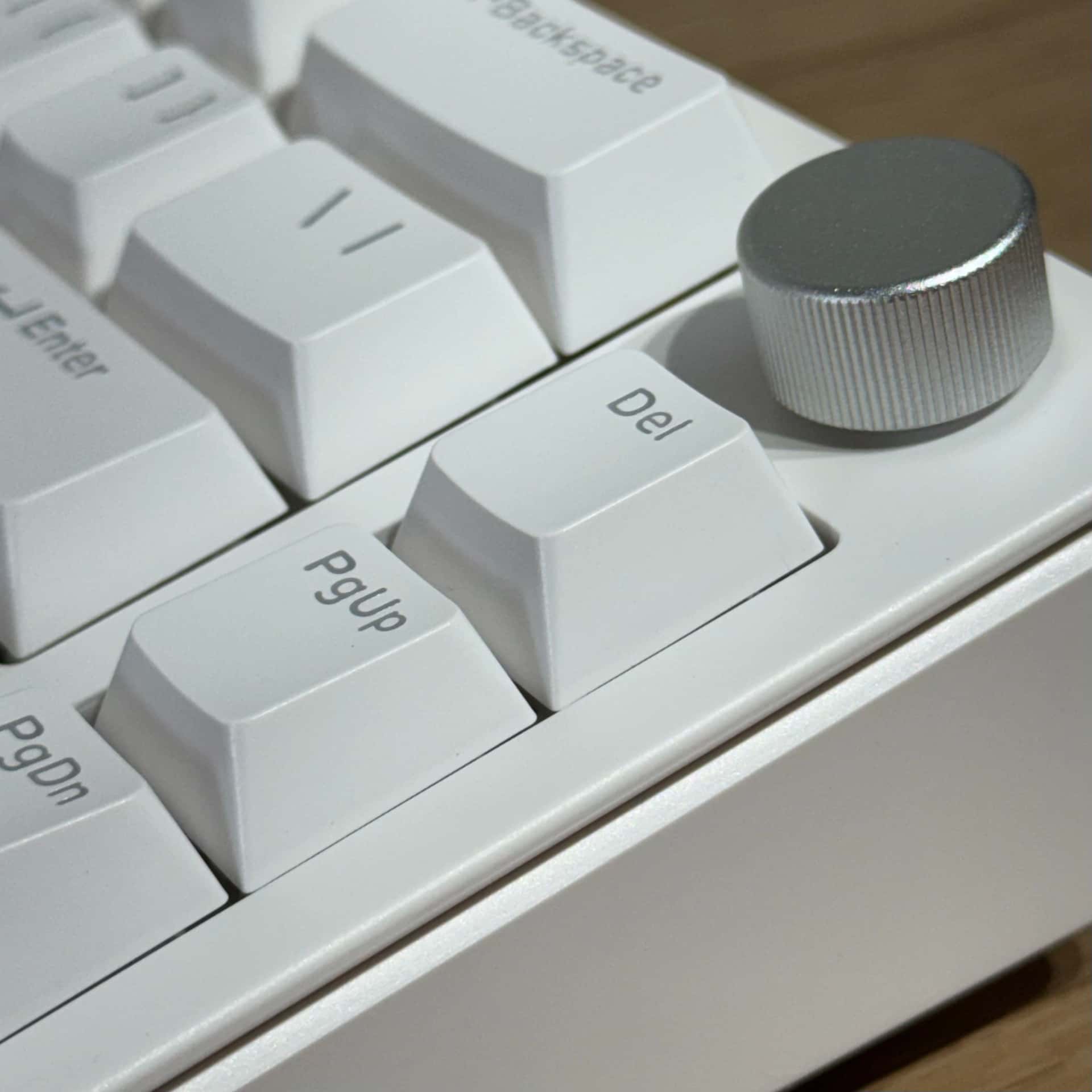 Teclado: V68 Blanco