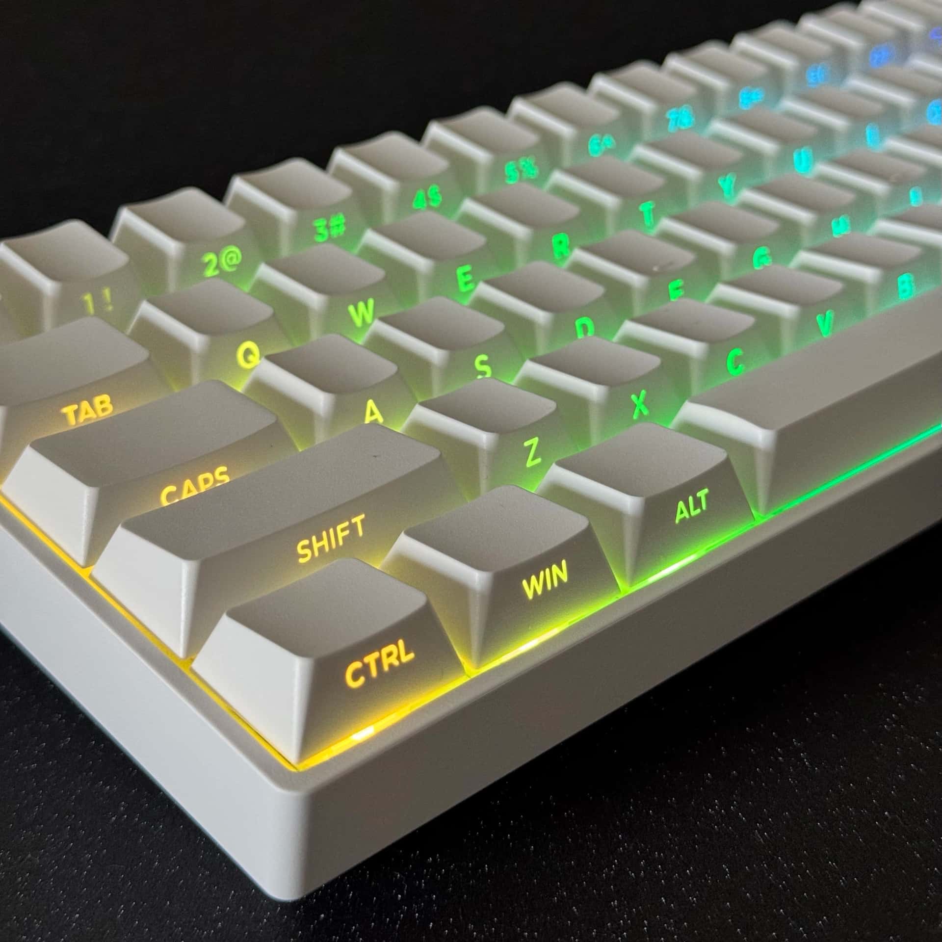 Teclado: TK68 Blanco Silent