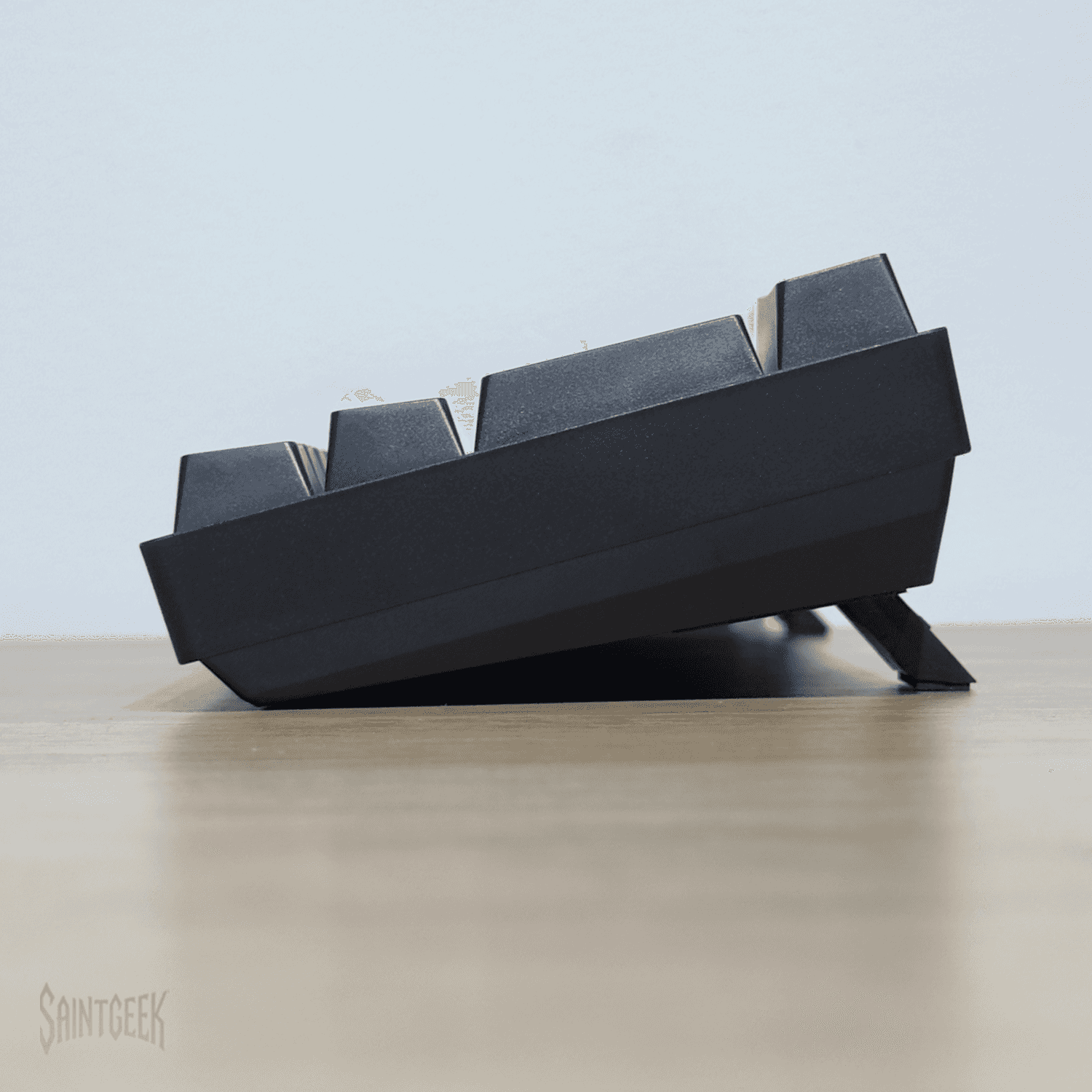 Teclado mecánico gamer TK61 Blanco RGB - Red Switch