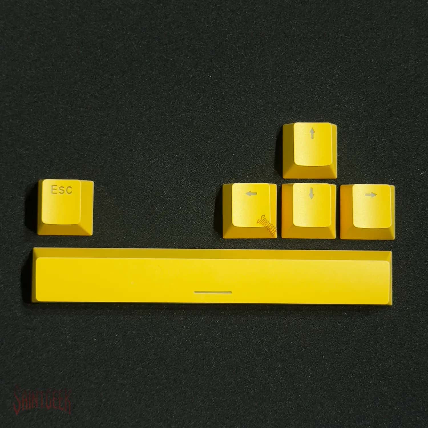 Teclado mecánico gamer TK68 Blanco RGB - Red Switch