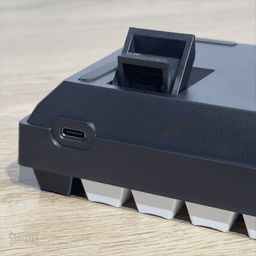 Teclado mecánico gamer TK61 Blanco RGB - Red Switch