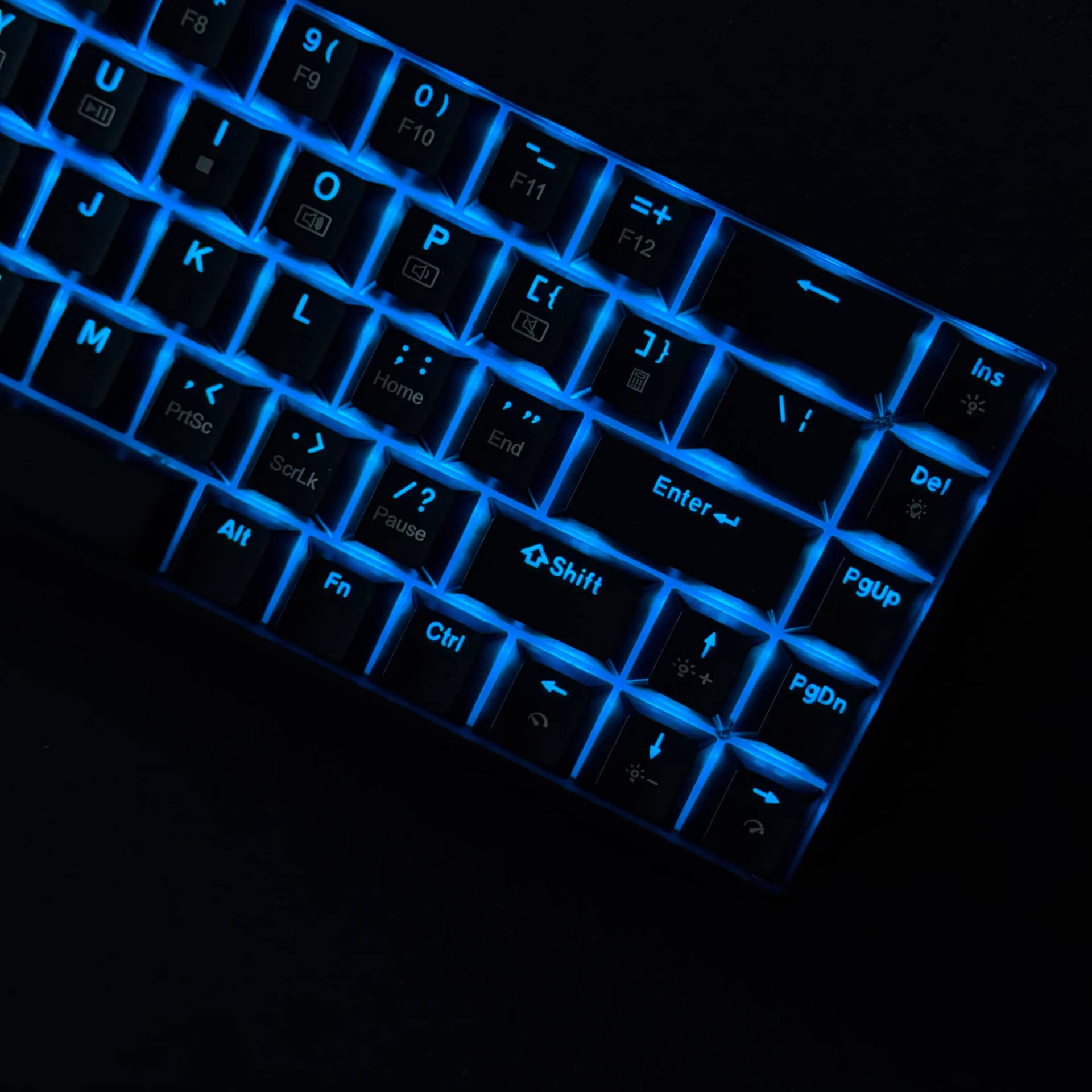 Teclado mecánico Zifriend TK68 65% color blanco, switch Blue — vista 6